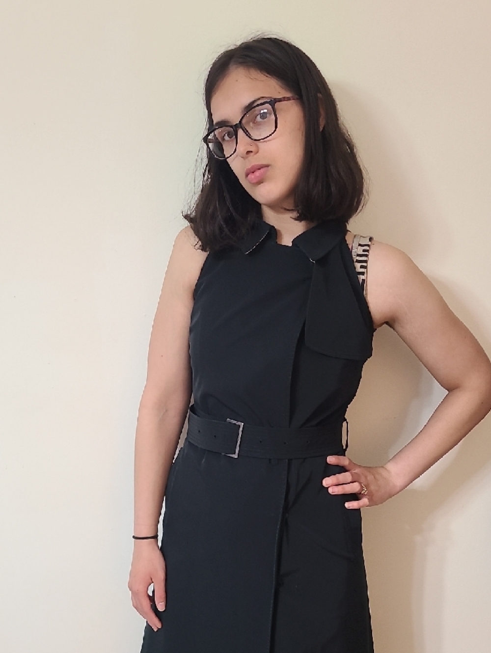 Burberry Black Sleeveless Belted Midi Dress - Picture 2 of 11